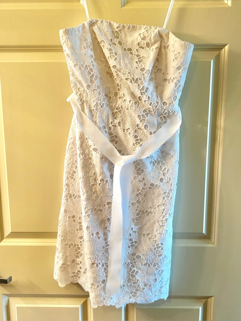 2006 Lilly Pulitzer White Floral Lace Strapless Dress - Picture 1 of 4